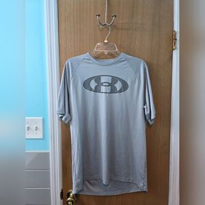 Under Armour tech tee 2.0 *MESSAGE ME TO MAKE A DEAL*